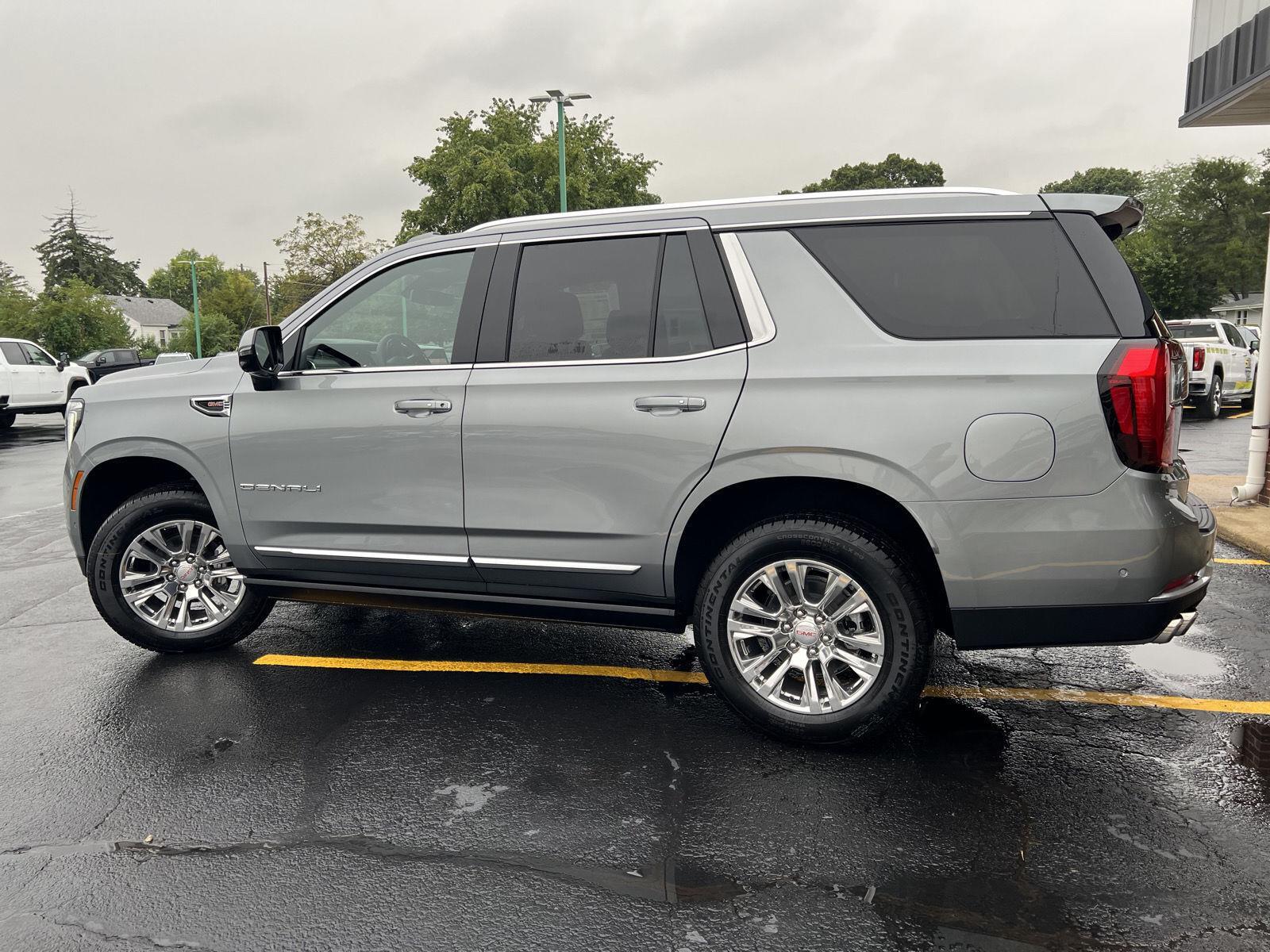 2026 GMC Yukon Denali - Photo 9