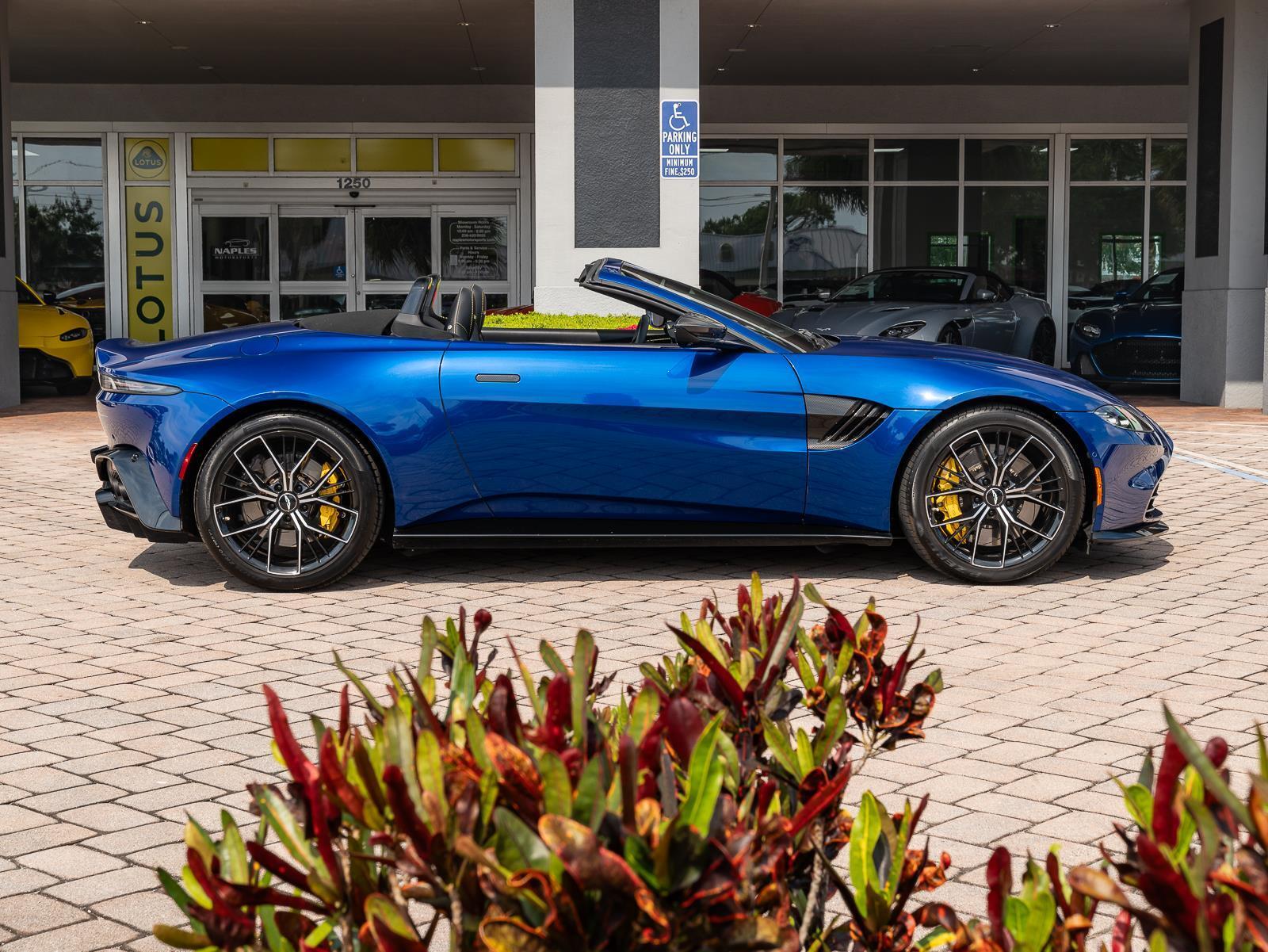 Used 2021 Aston Martin Vantage Roadster