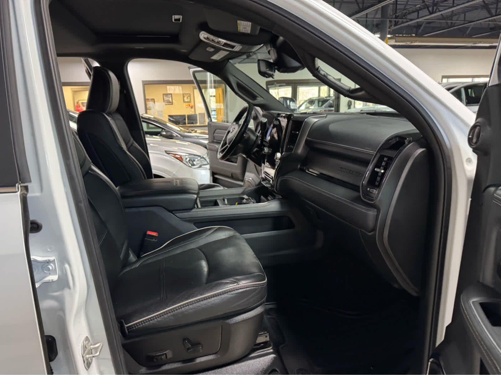 2024 RAM Ram 3500 Pickup Limited - Photo 12