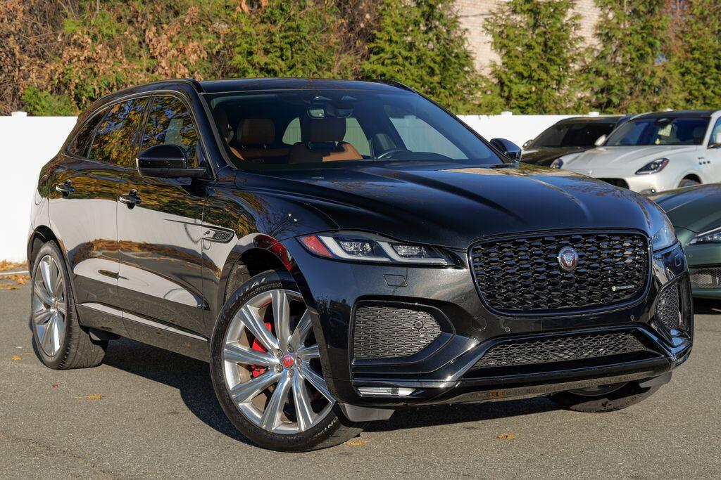 2023 Jaguar F-Pace R-Dynamic S's photo