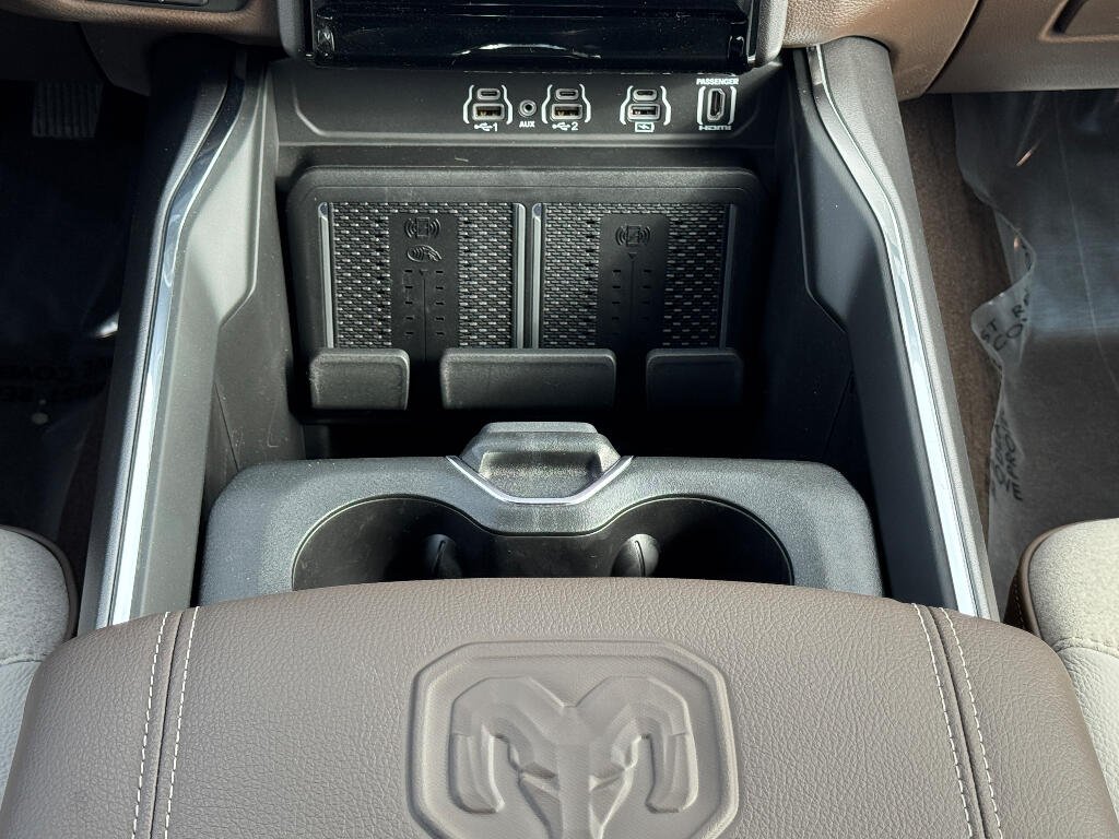 2026 RAM 1500 Laramie - Photo 14