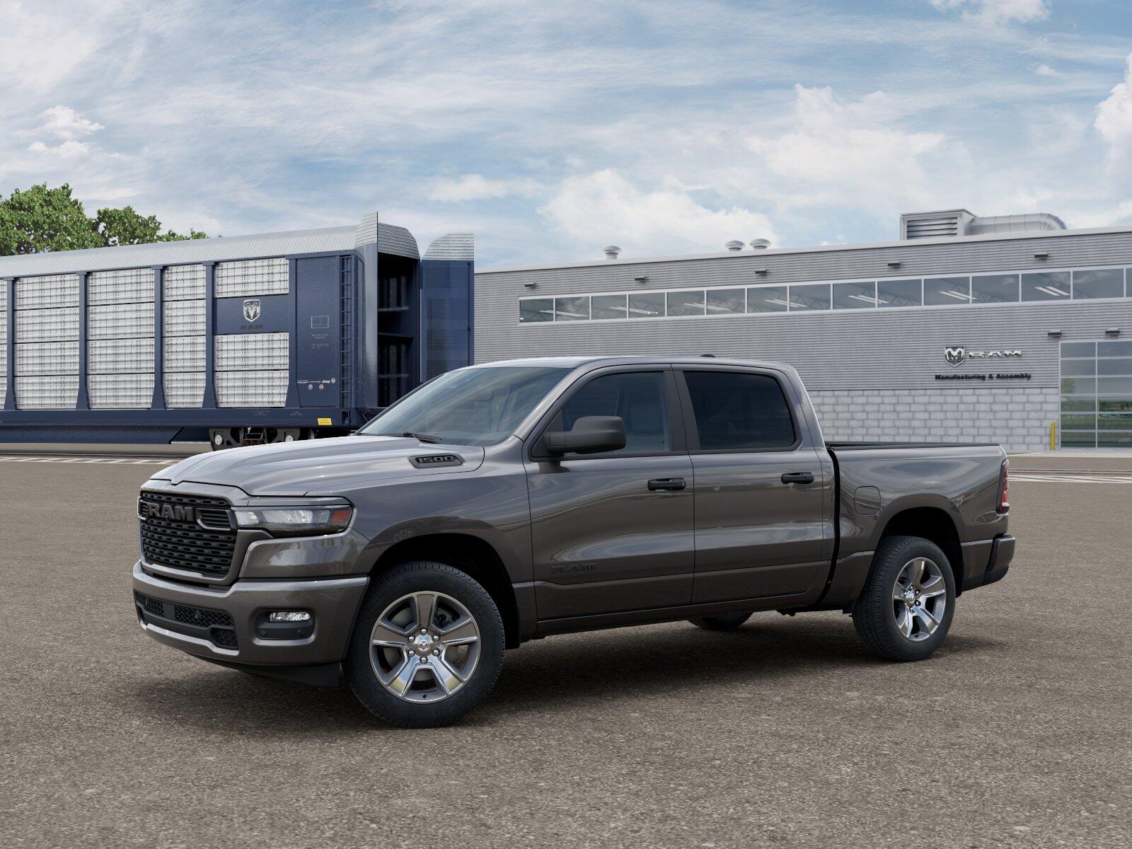 2026 RAM 1500 1500 Express Crew Cab 4x4 5'7' Box