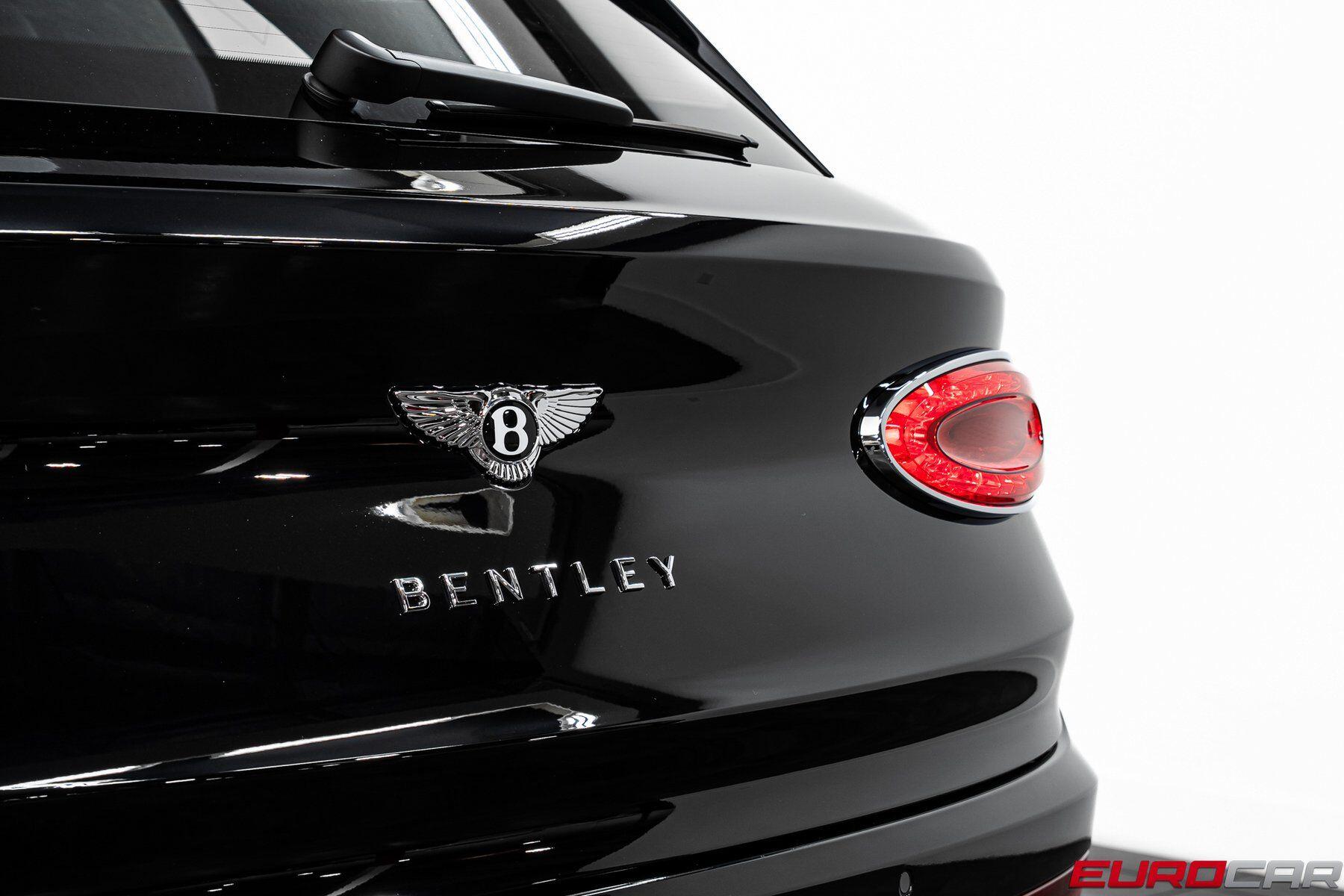 2024 Bentley Bentayga Azure - Photo 18