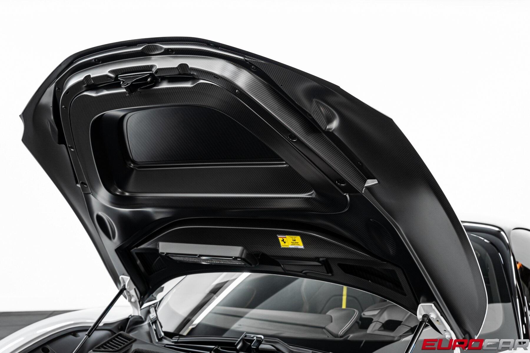 Used 2022 Ferrari SF90 Stradale *SUSPENSION LIFTER * CARBON FIBER OPTIONS*Image 9