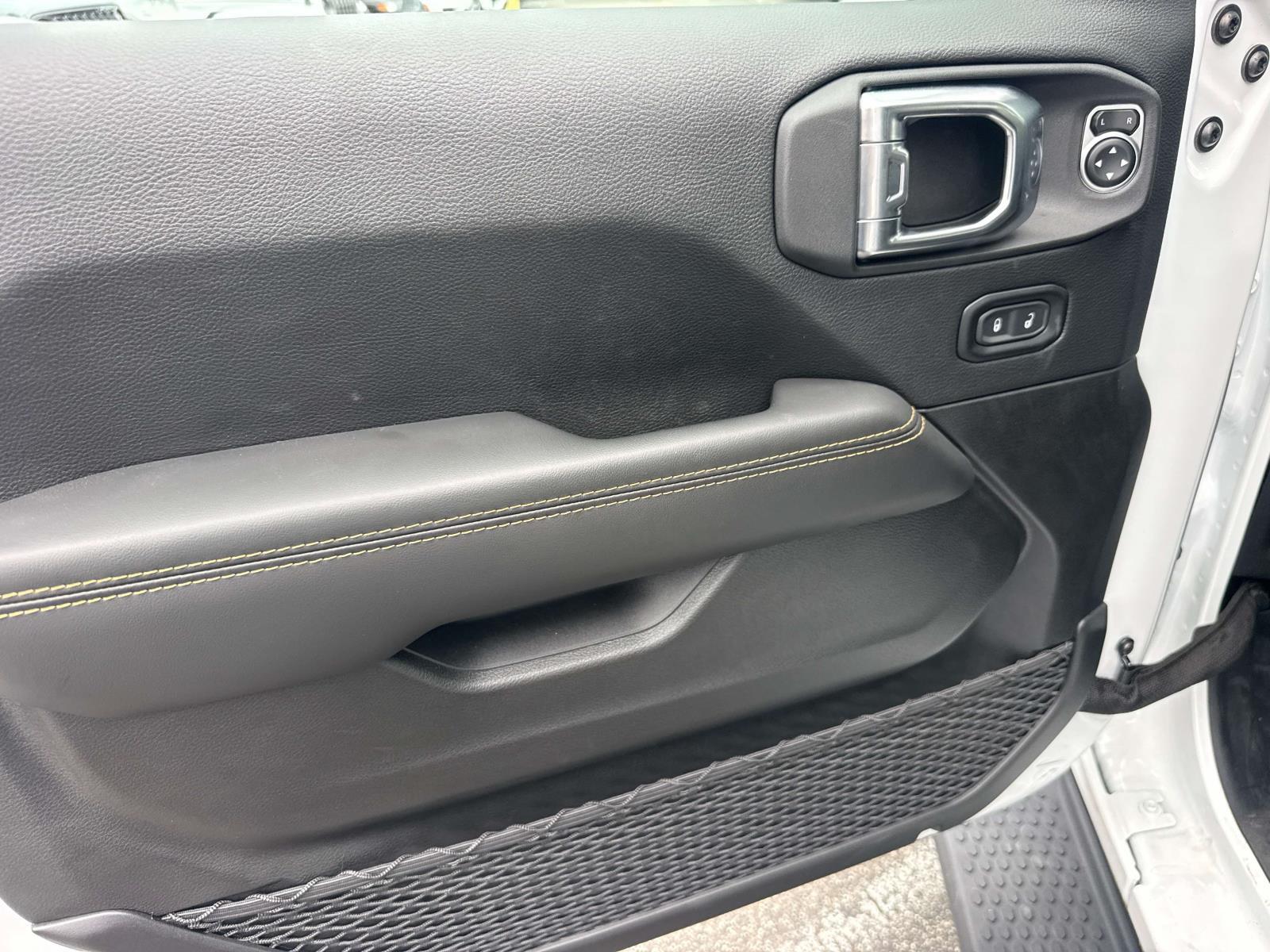 2025 Jeep Wrangler 4-Door Sahara - Photo 20