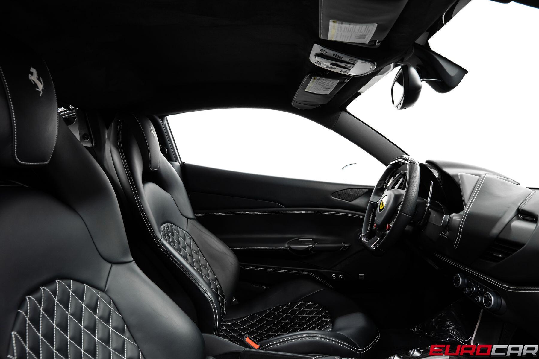 2017 Ferrari 488 GTB *CARBON STEERING WHEEL * IMMACULATE CONDITION*Image 39