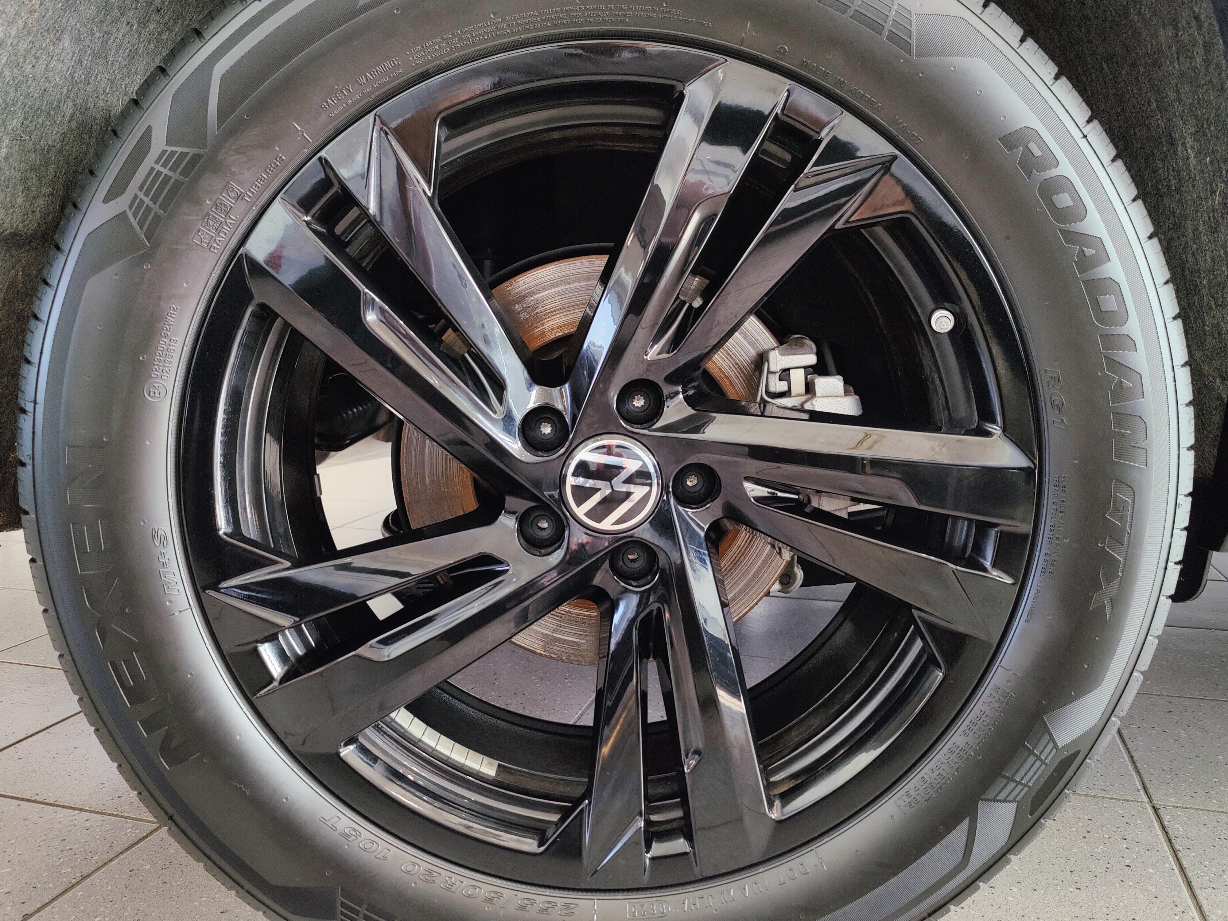 2026 Volkswagen Atlas Cross Sport SEL R-LINE - Photo 10