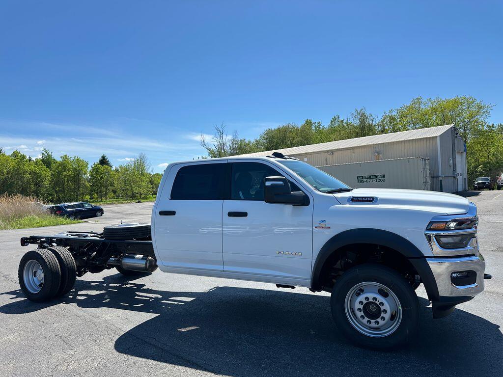 2026 RAM 5500 Big Horn 4X4 Crew Cab DRW 197" WB's photo