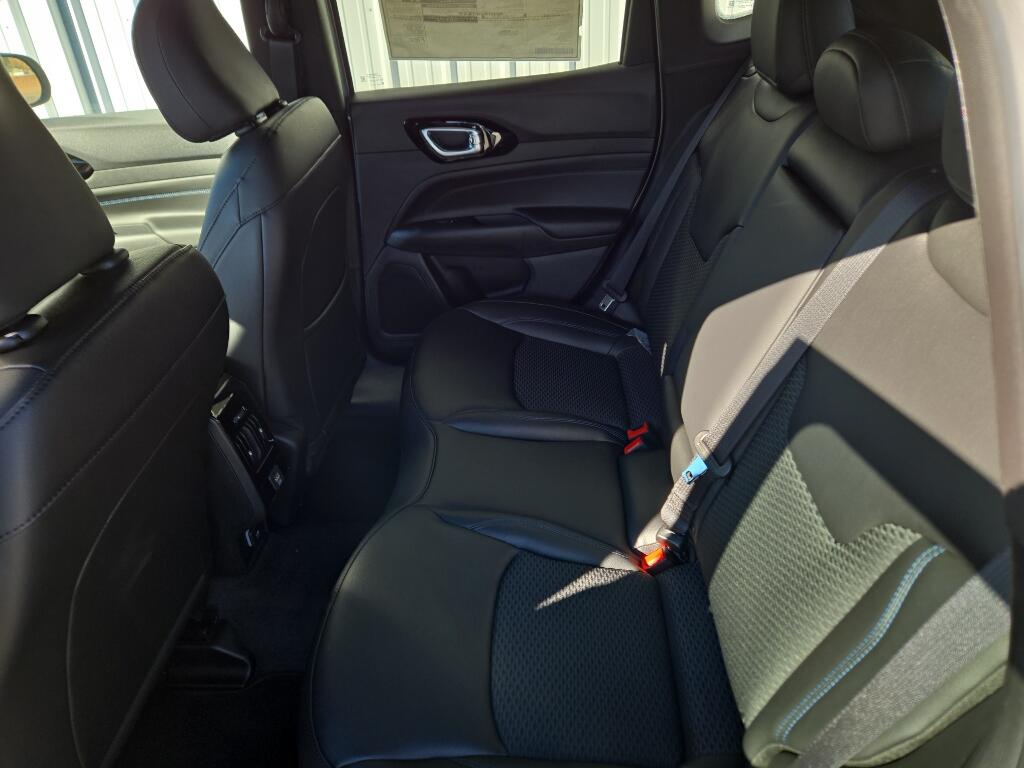 2026 Jeep Compass Latitude Altitude - Photo 8