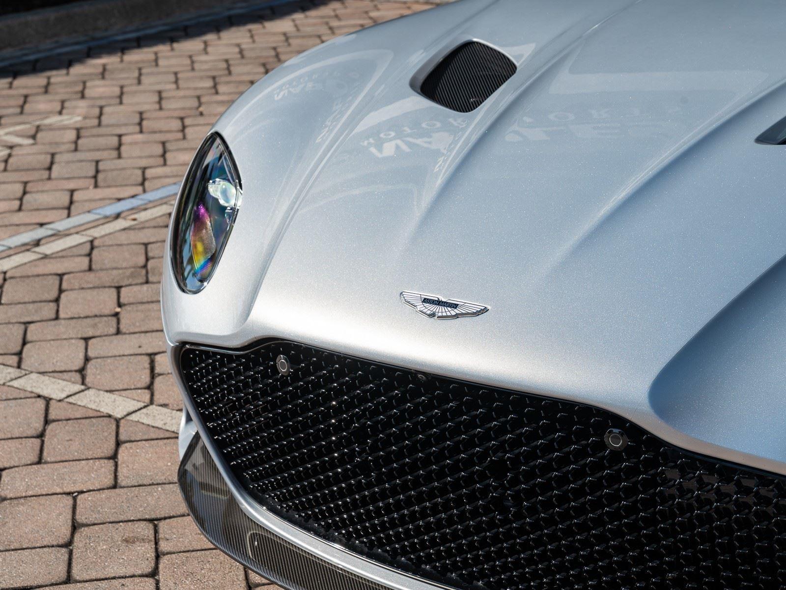 2020 Aston Martin DBS Superleggera Base - Photo 31