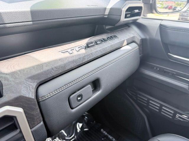 2025 Toyota Tacoma Limited - Photo 27