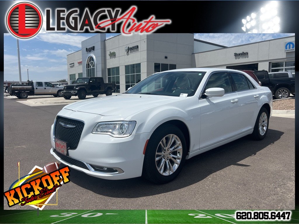 Used 2021 Chrysler 300 Touring with VIN 2C3CCAAG8MH516196 for sale in Garden City, KS