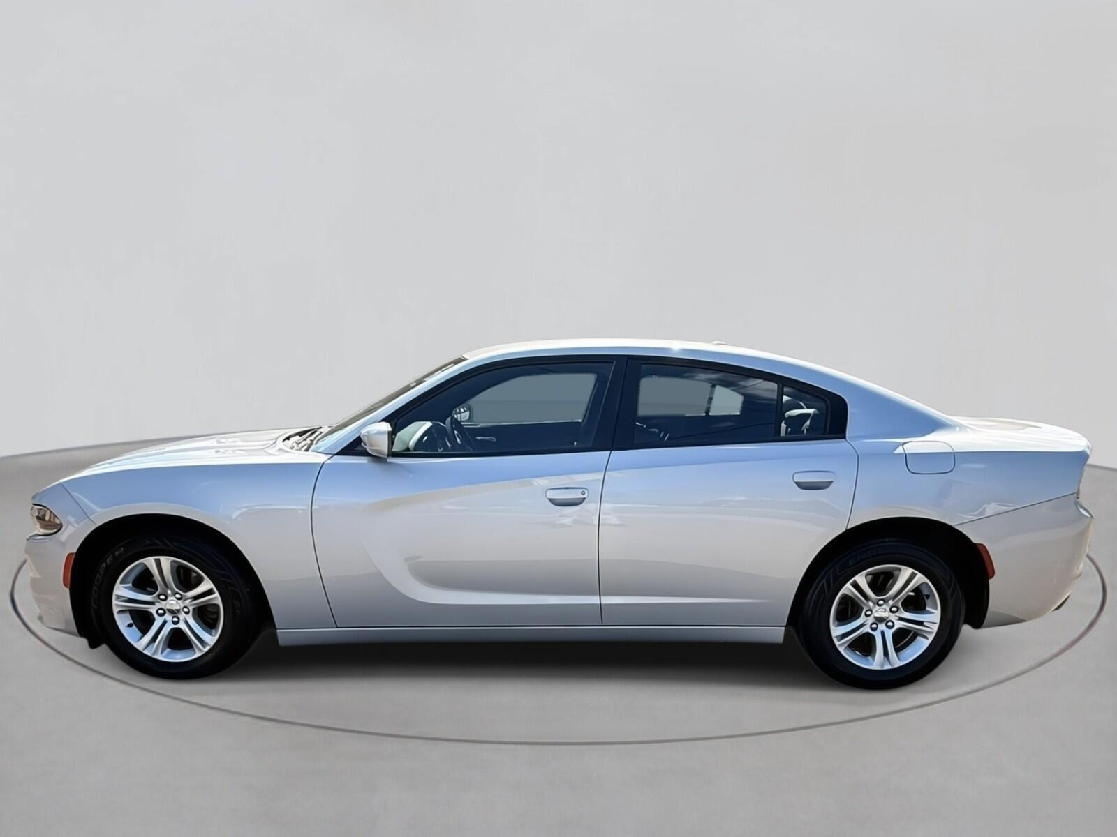 Used 2019 Dodge Charger SXT with VIN 2C3CDXBG4KH662865 for sale in Bayside, NY