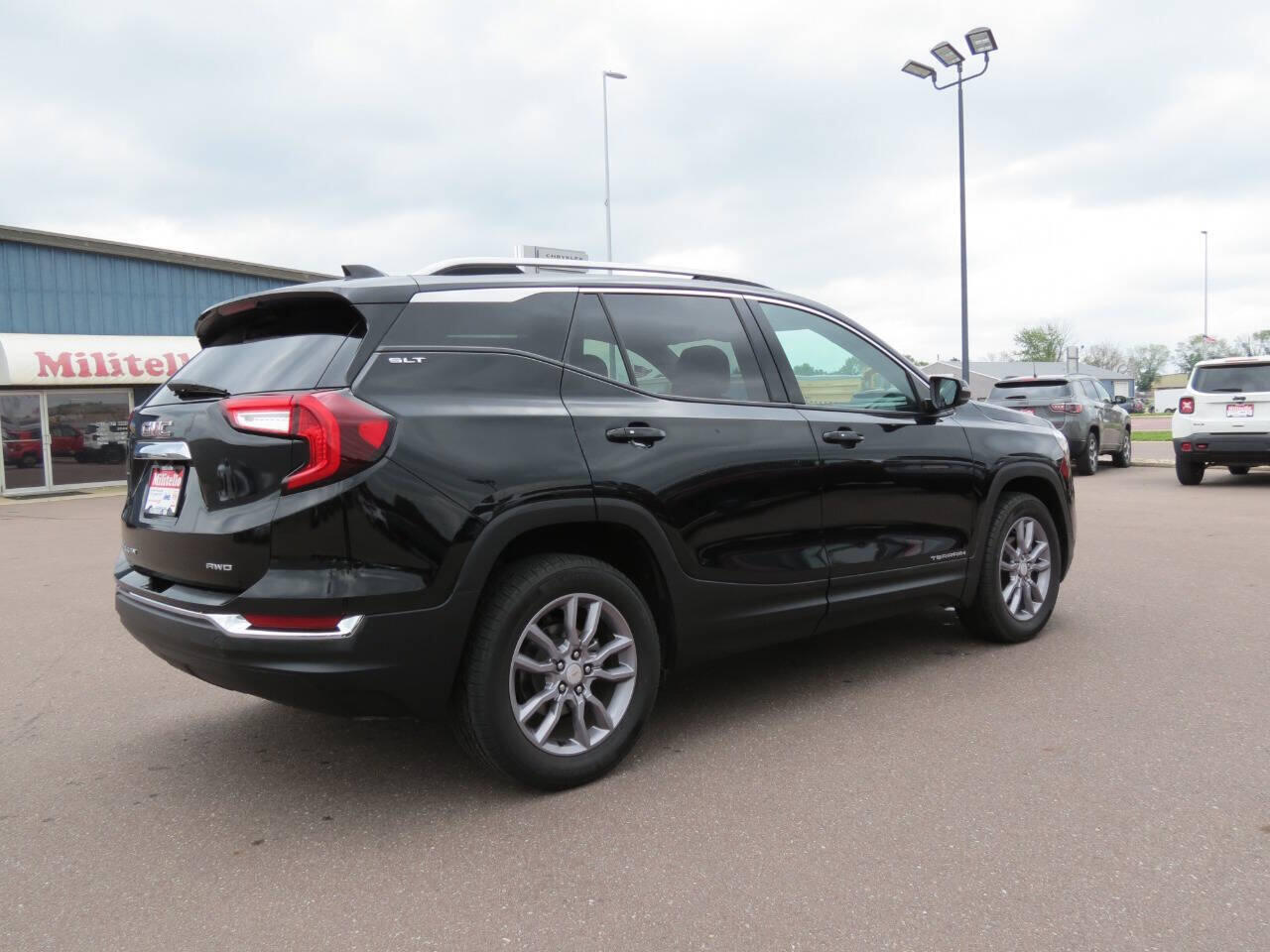 Used 2023 GMC Terrain SLT with VIN 3GKALVEG9PL249428 for sale in Fairmont, Minnesota