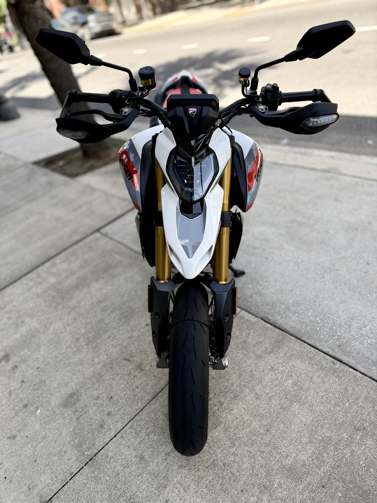 New 2027 Ducati HYPERMOTARD V2 SP 