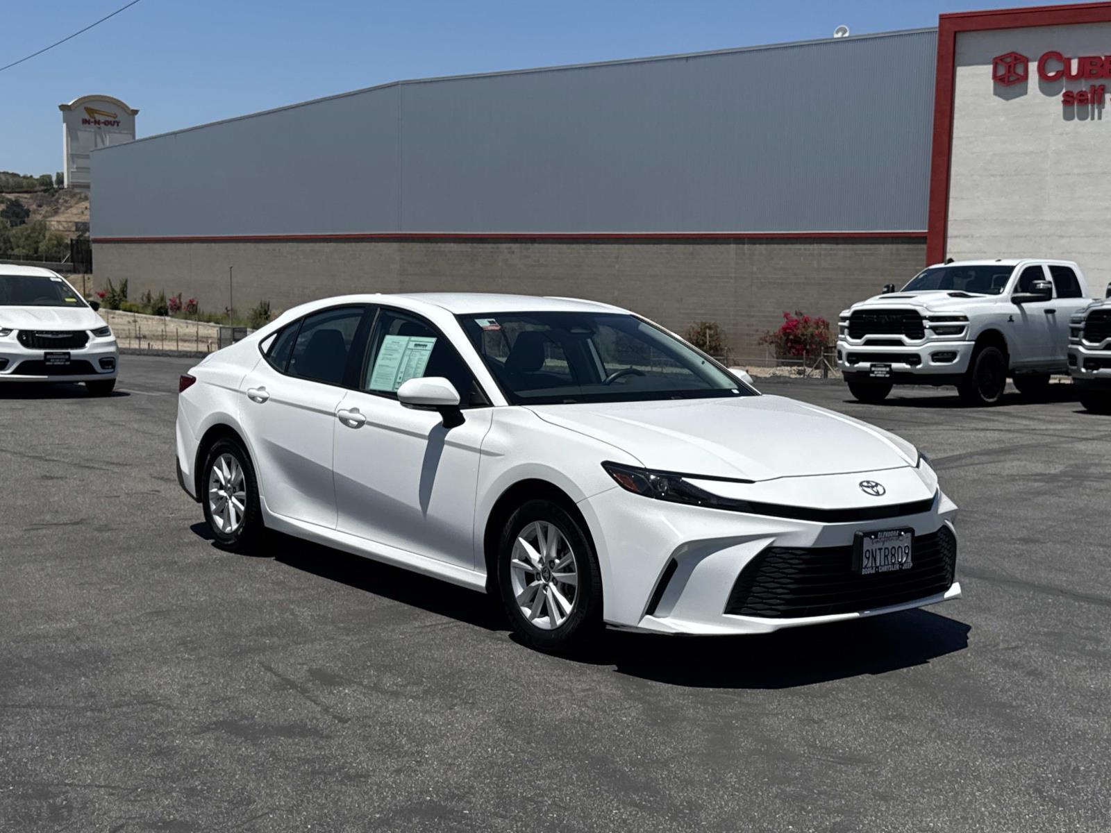 2025 Toyota Camry LE (Natl)