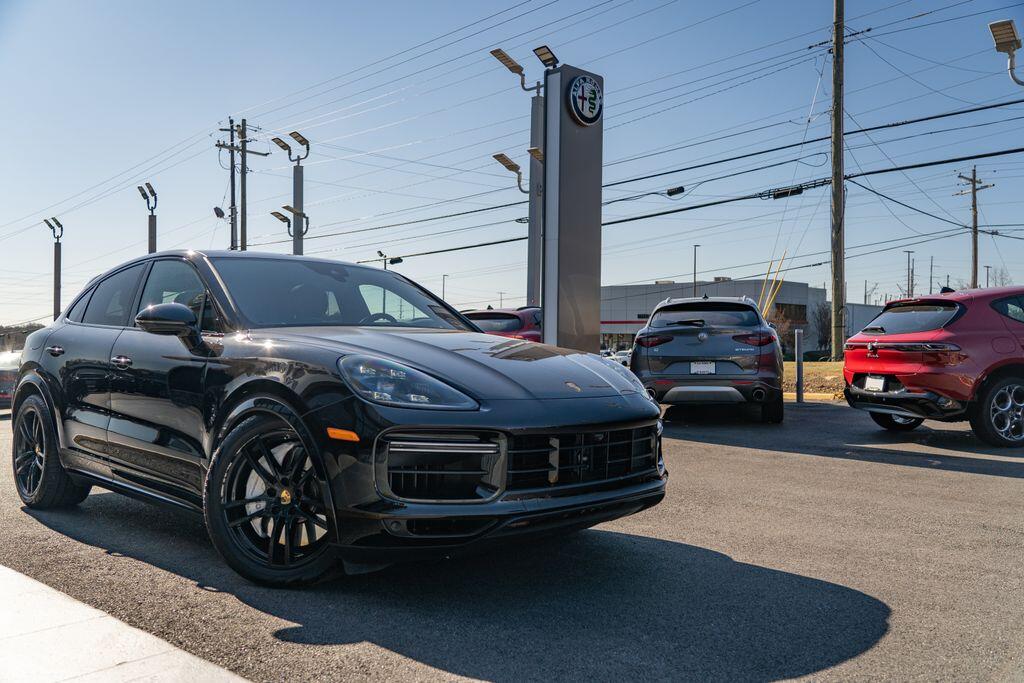 2020 Porsche Cayenne Coup Turbo photo 9