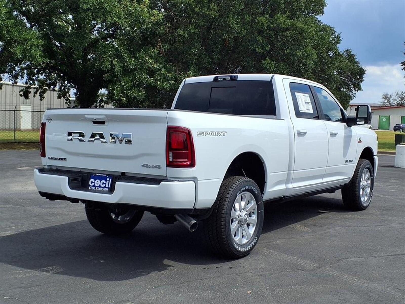 2025 RAM 2500 Laramie - Photo 6