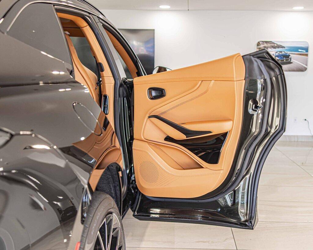 2026 Aston Martin DBX 707 - Photo 41