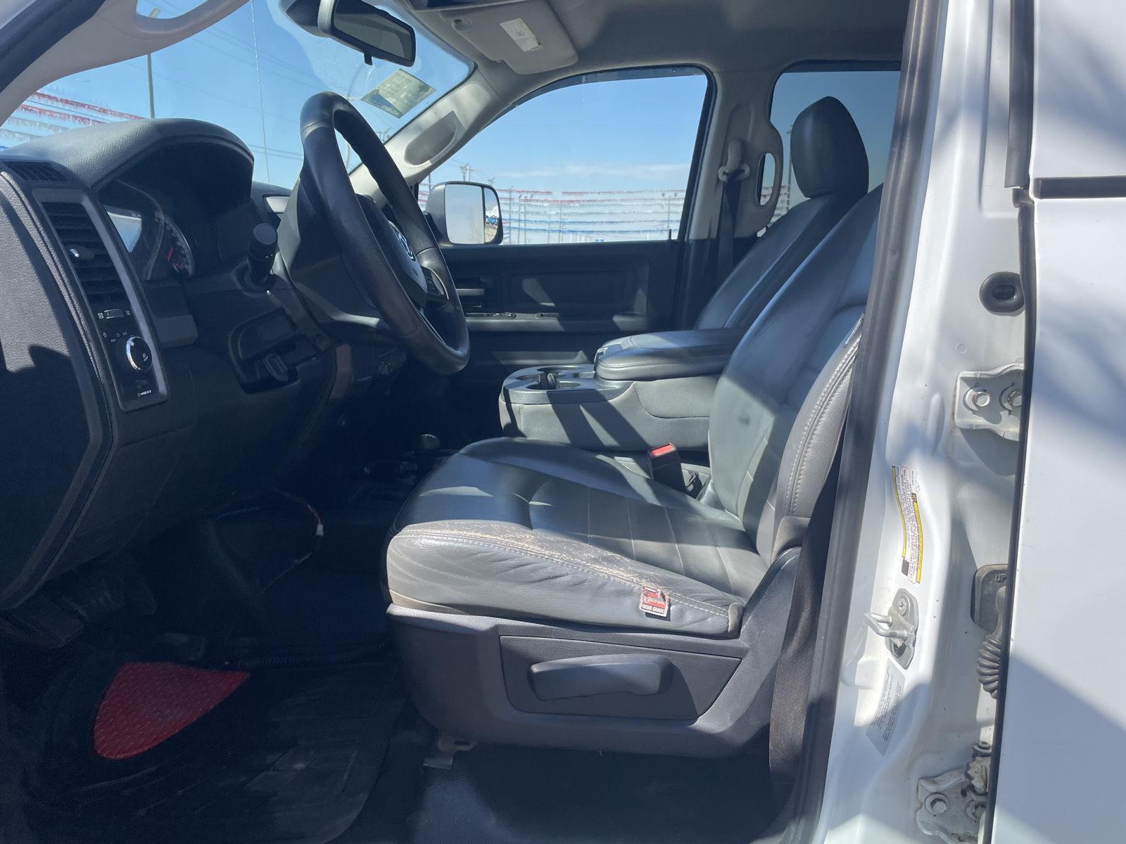 2015 RAM Ram 3500 Chassis Cab Tradesman - Photo 10
