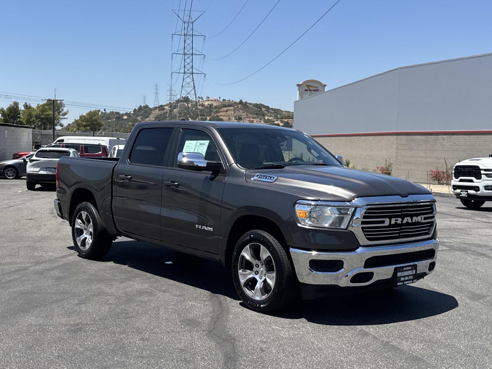 2024 RAM 1500 Laramie 4x2 Crew Cab 5'7 Box