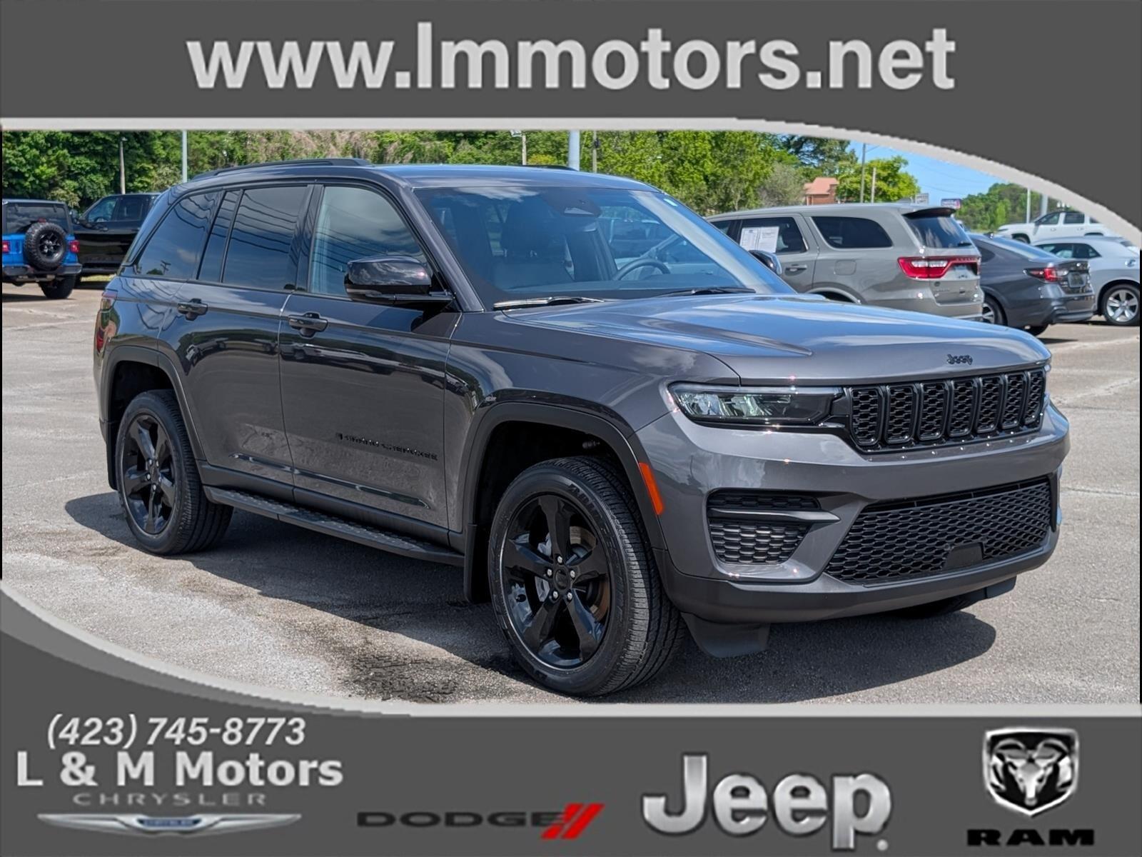2025 Jeep Grand Cherokee Altitude X 4x4's photo
