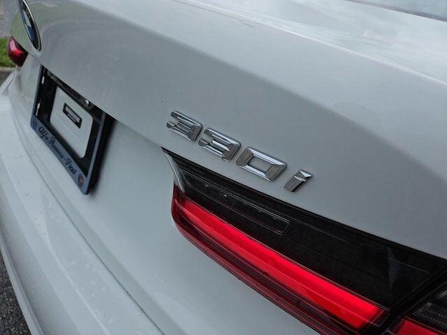 2022 BMW 3 Series 330i - Photo 13