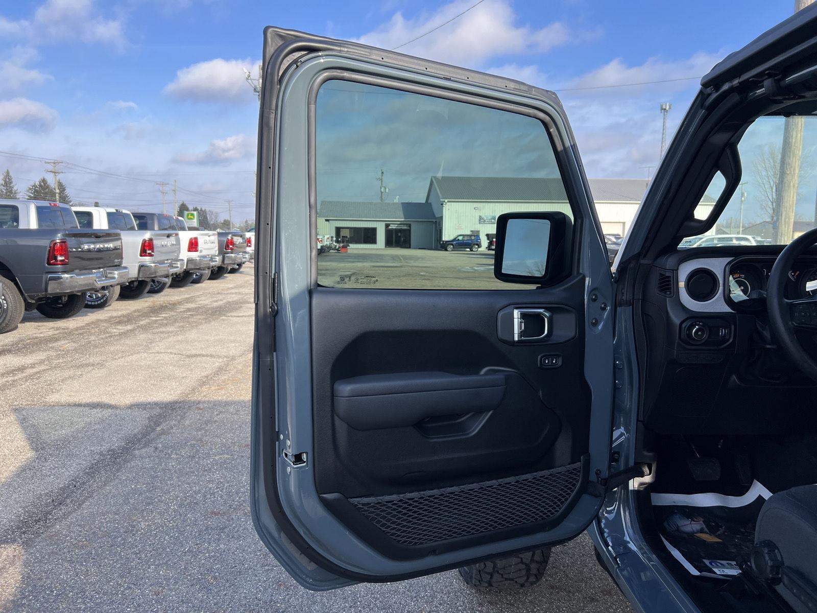 2026 Jeep Wrangler 4-Door Sport - Photo 28