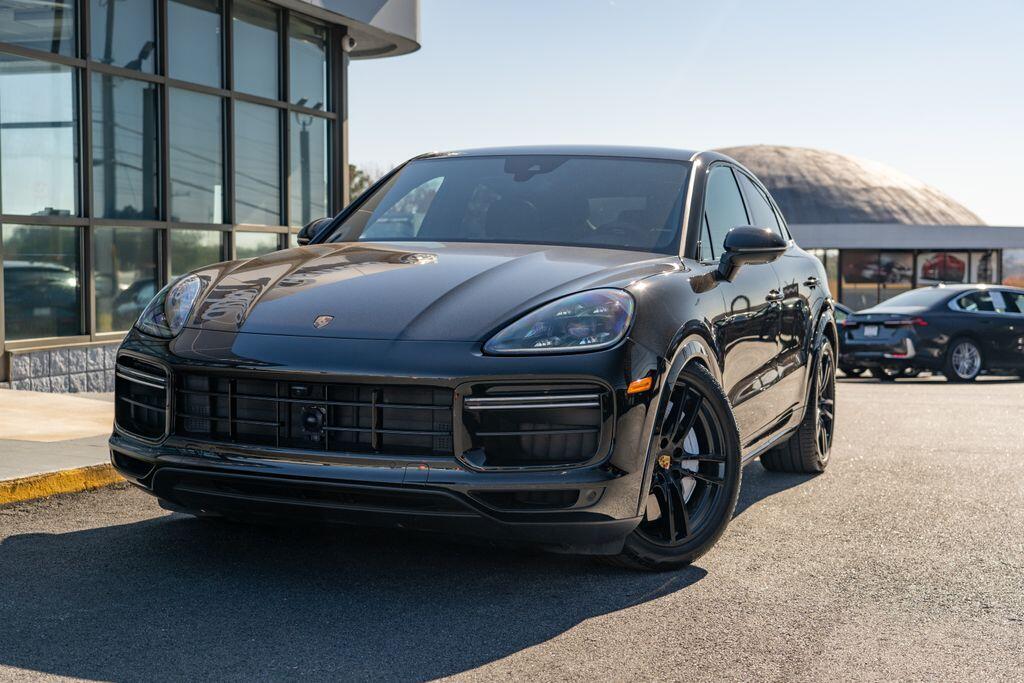 2020 Porsche Cayenne Coup Turbo photo 2