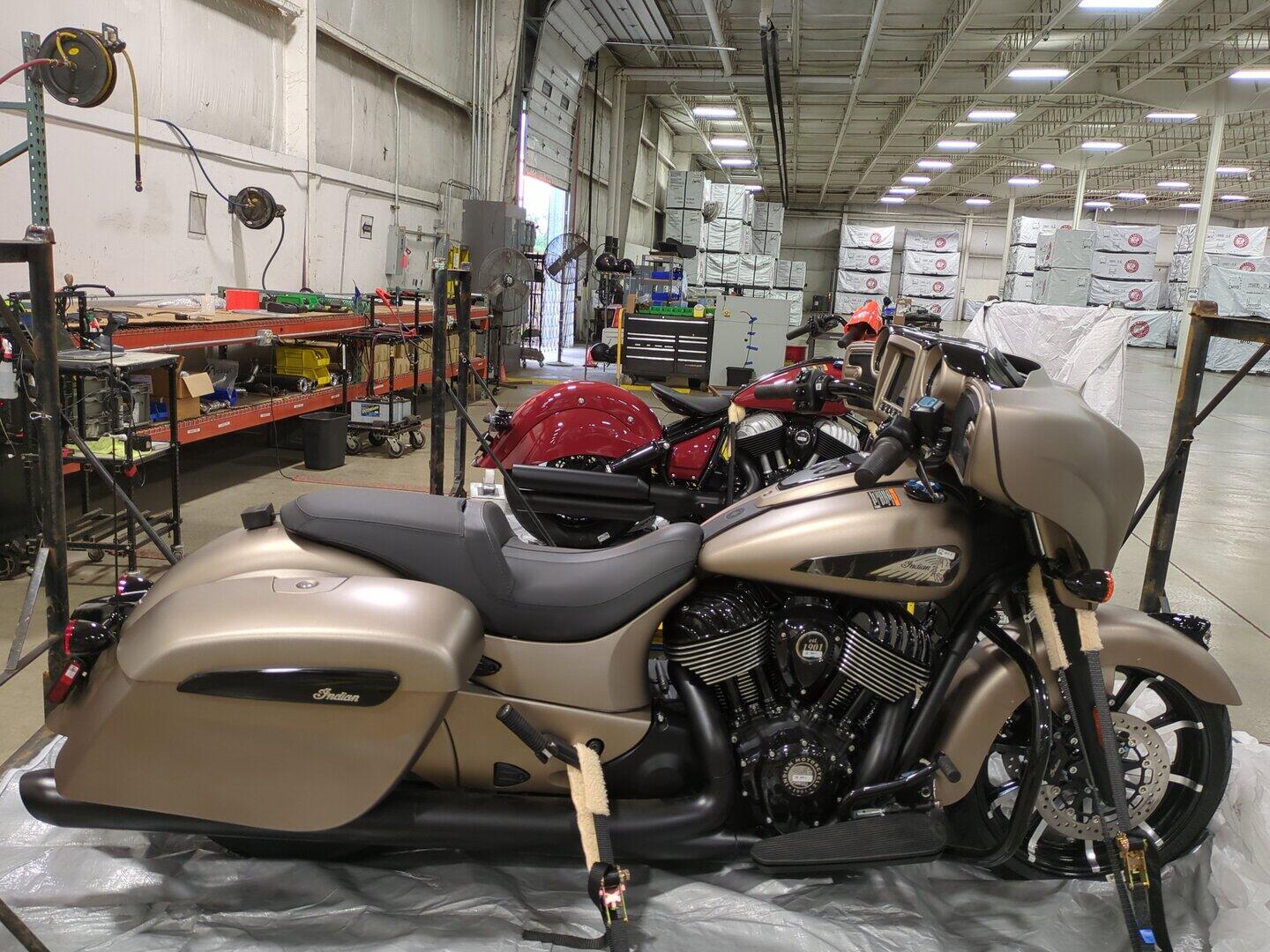 2024 Indian Motorcycle CHIEFTAIN DH ICON, SANDSTONE SMOKE, 49ST