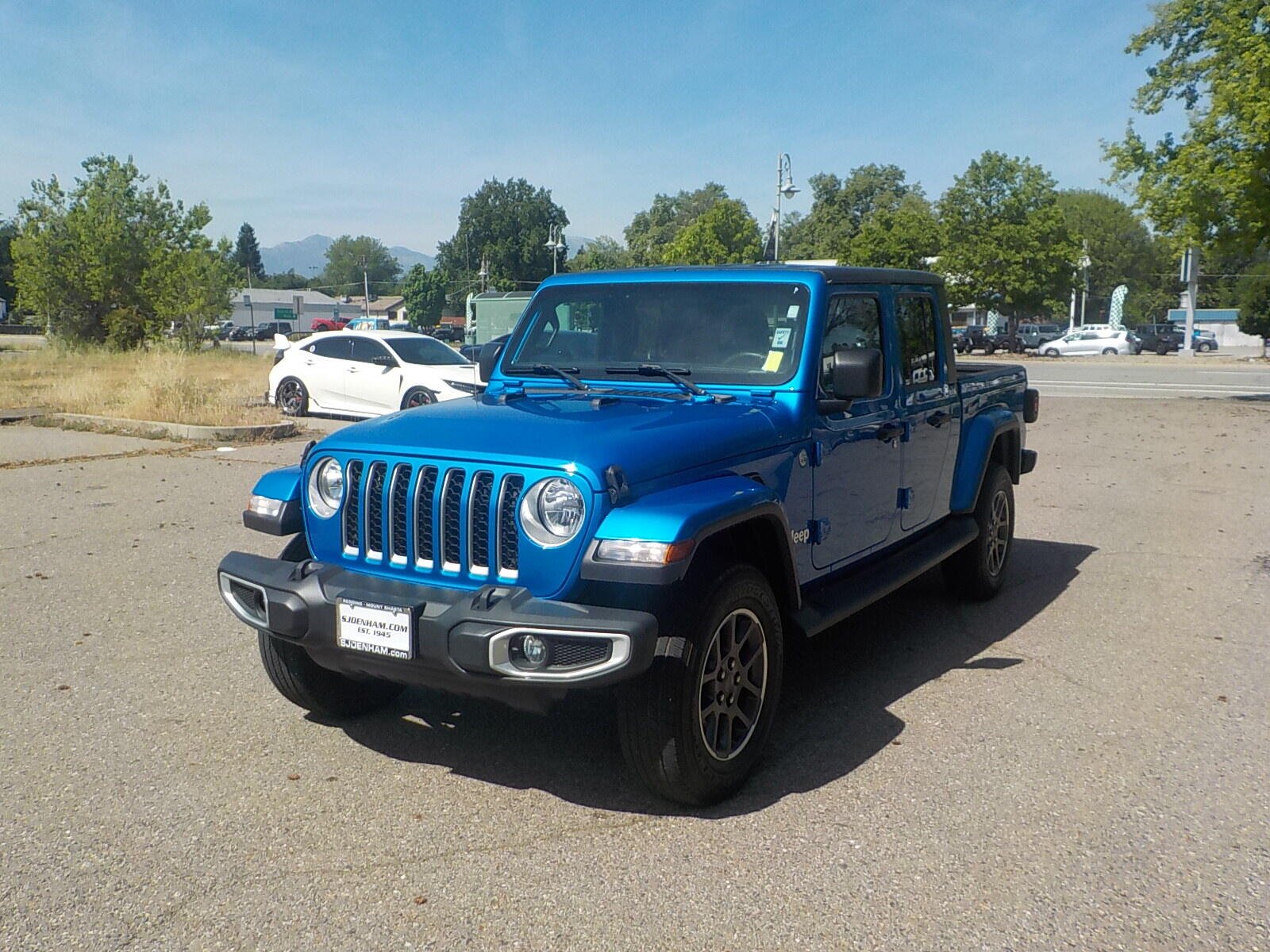 2023 Jeep Gladiator Overland's photo
