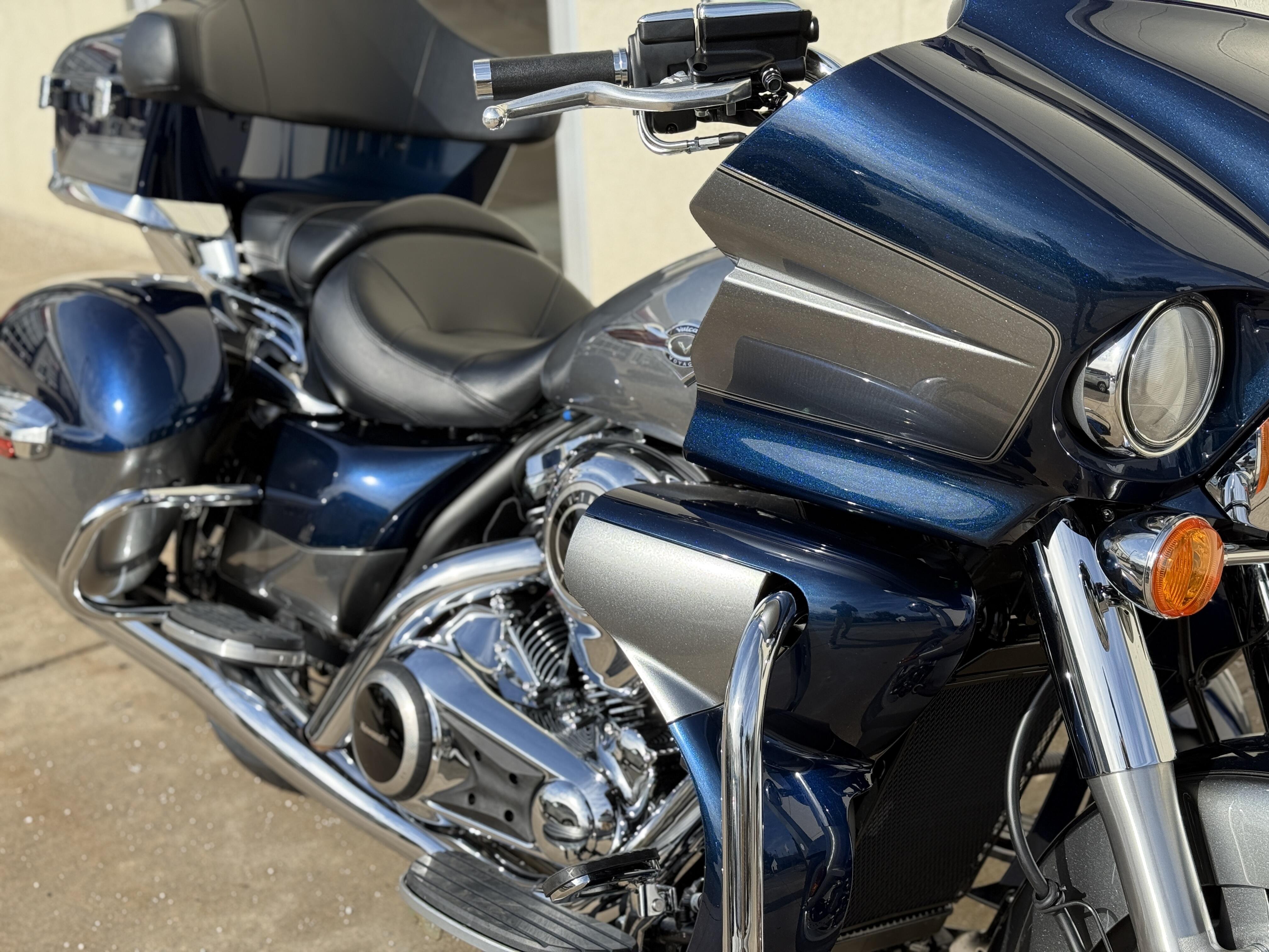 New 2025 Kawasaki Vulcan 1700 Voyager ABS | Cross Country