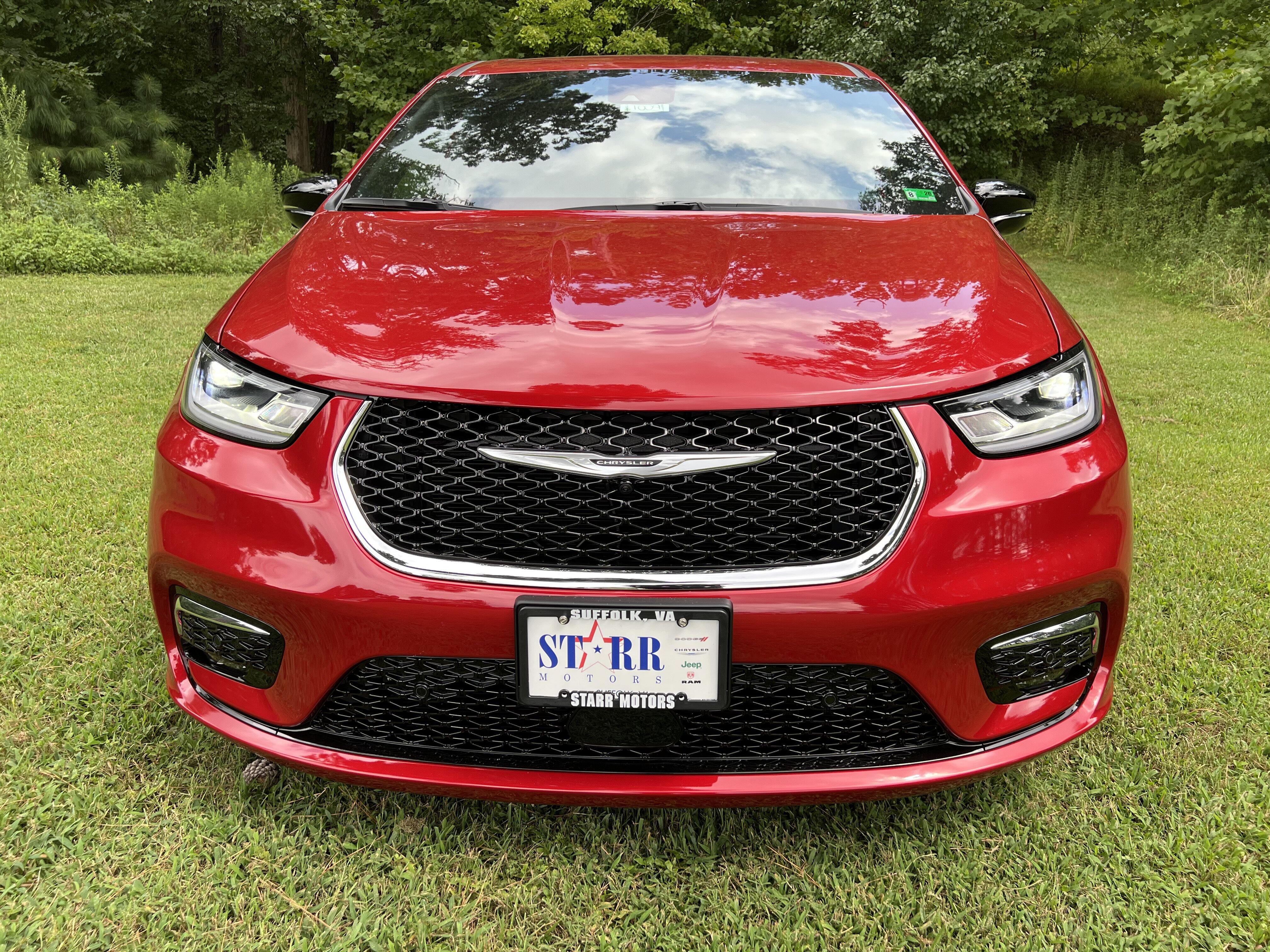2026 Chrysler Pacifica Select - Photo 8