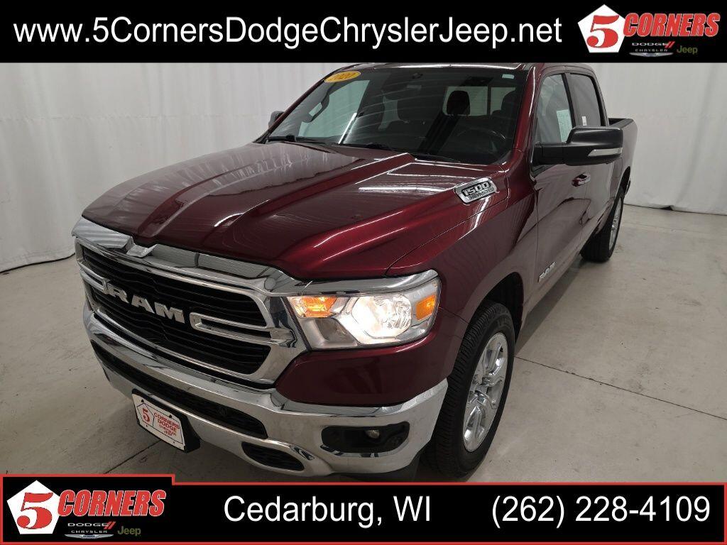 2020 RAM 1500 Big Horn/Lone Star 4x4 Crew Cab 5'7's photo
