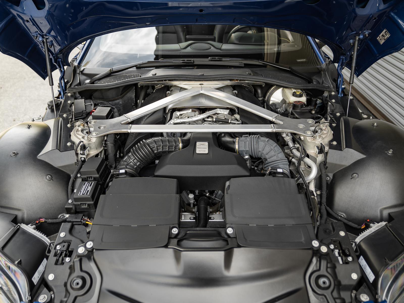 Used 2021 Aston Martin Vantage Roadster