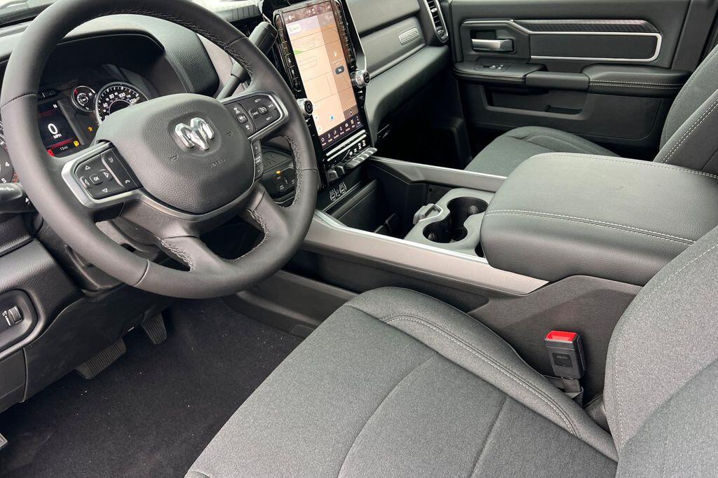 2026 RAM 2500 Big Horn - Photo 10