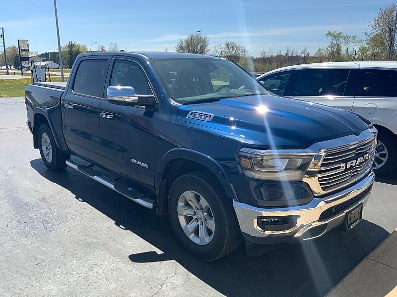 2022 RAM 1500 Laramie 4x4 Crew Cab 5'7's photo