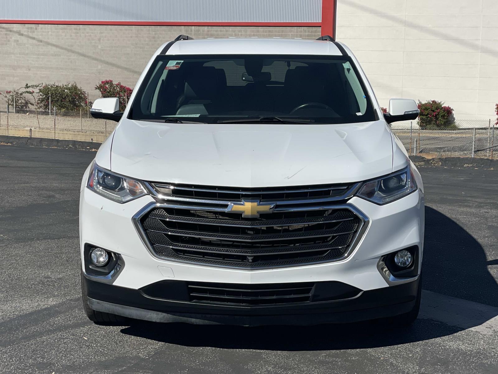 Used 2020 Chevrolet Traverse 3LT with VIN 1GNERHKW9LJ196537 for sale in Glendora, CA