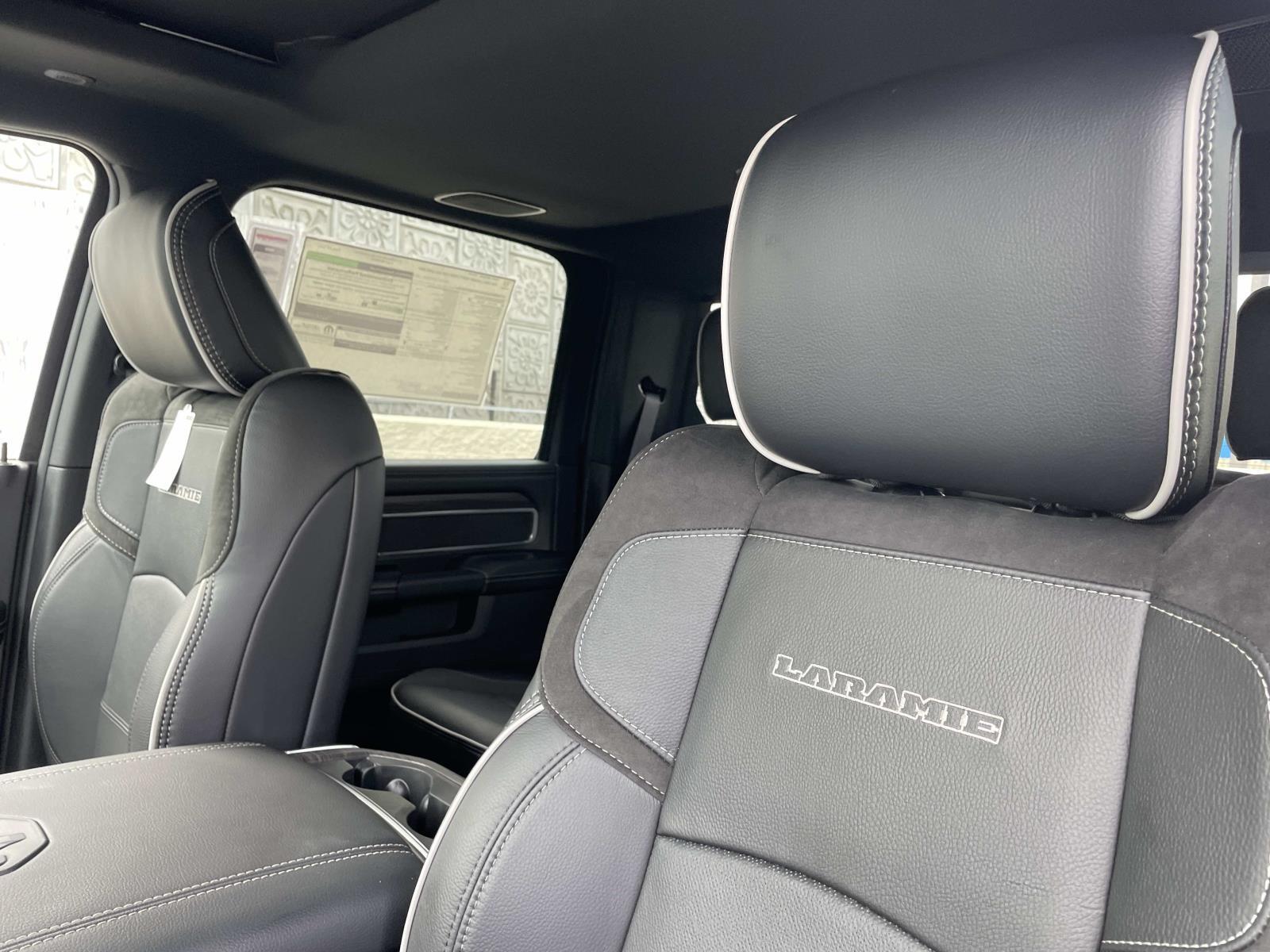 2026 RAM 3500 Laramie - Photo 23