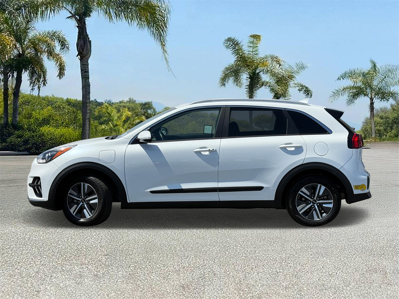 Used 2022 Kia Niro EX Premium with VIN KNDCC3LD7N5521036 for sale in Downey, CA