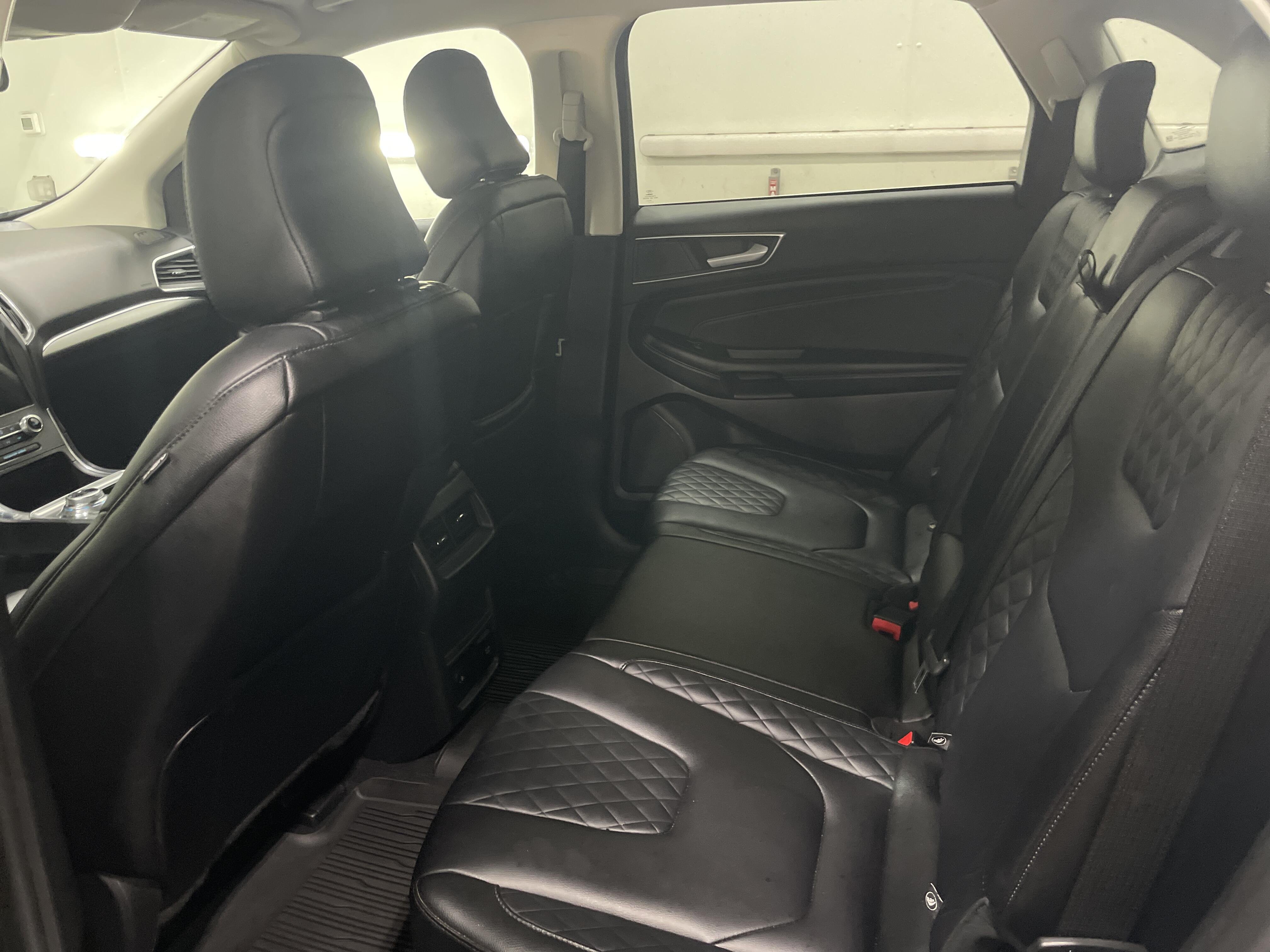 2024 Ford Edge Titanium - Photo 11