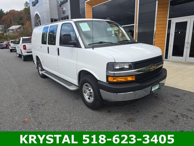 2024 Chevrolet Express Cargo Work Van's photo