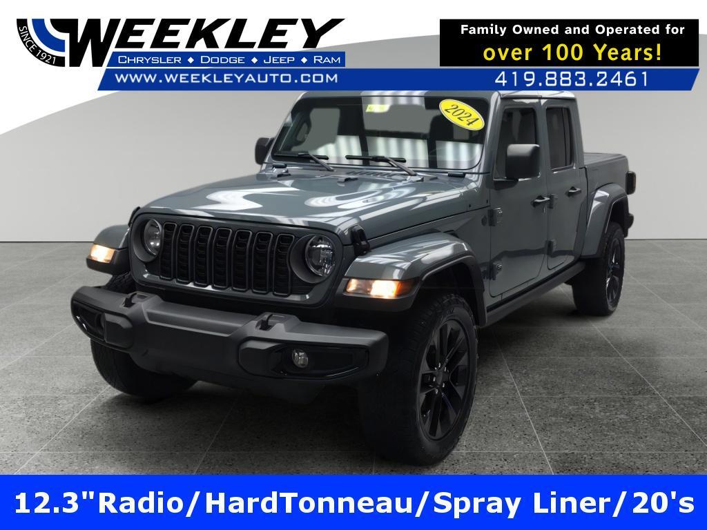 2024 Jeep Gladiator Nighthawk Auto's photo