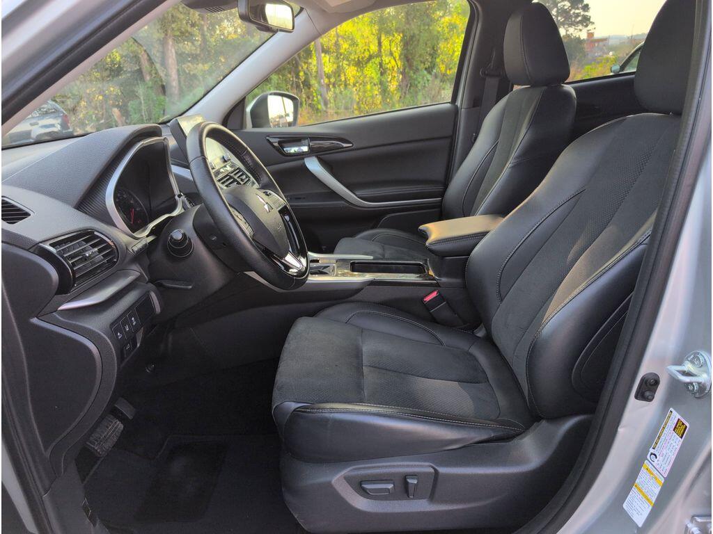 2024 Mitsubishi Eclipse Cross SE - Photo 10