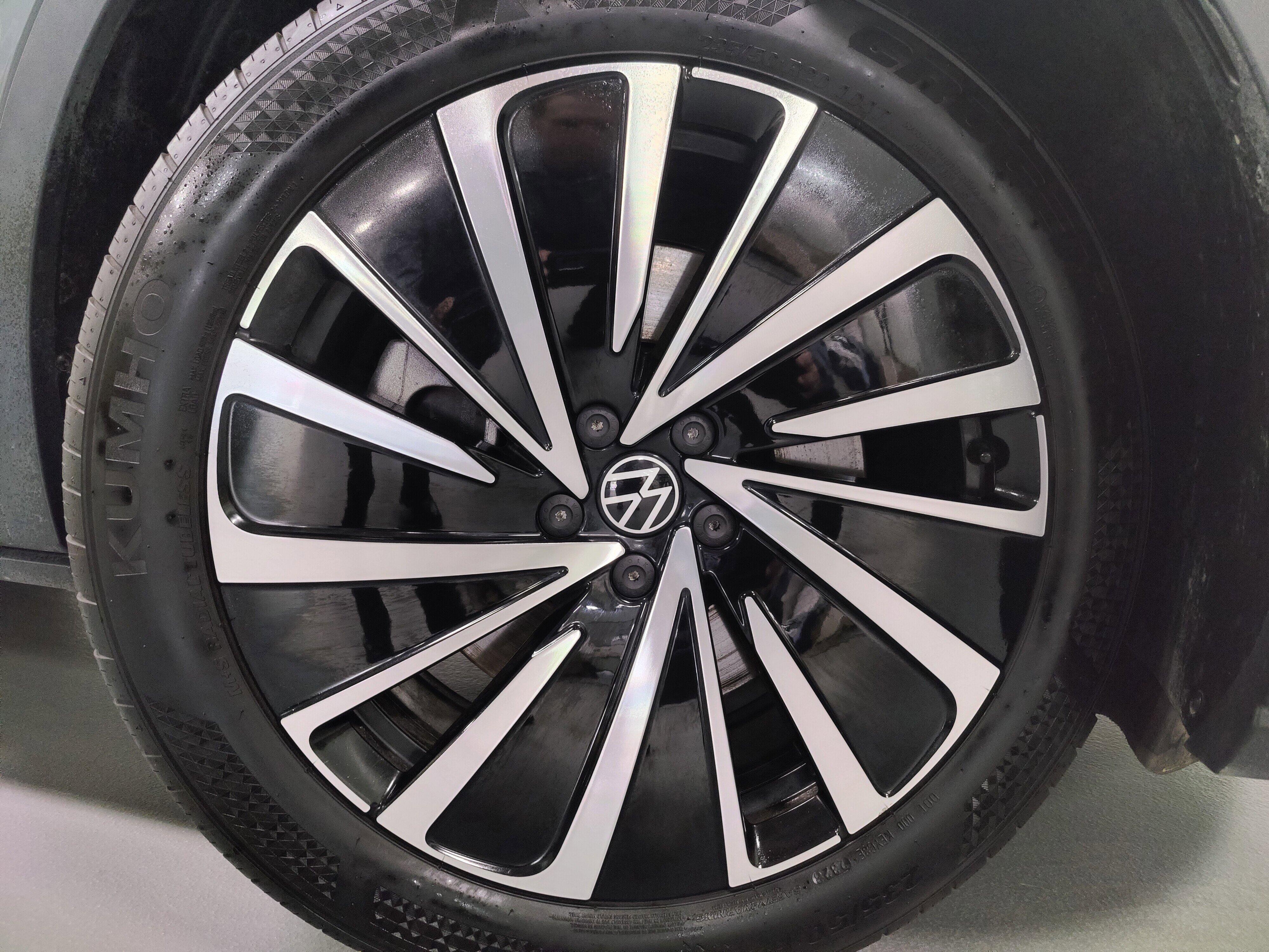 2023 Volkswagen ID.4 PRO S PLUS - Photo 28