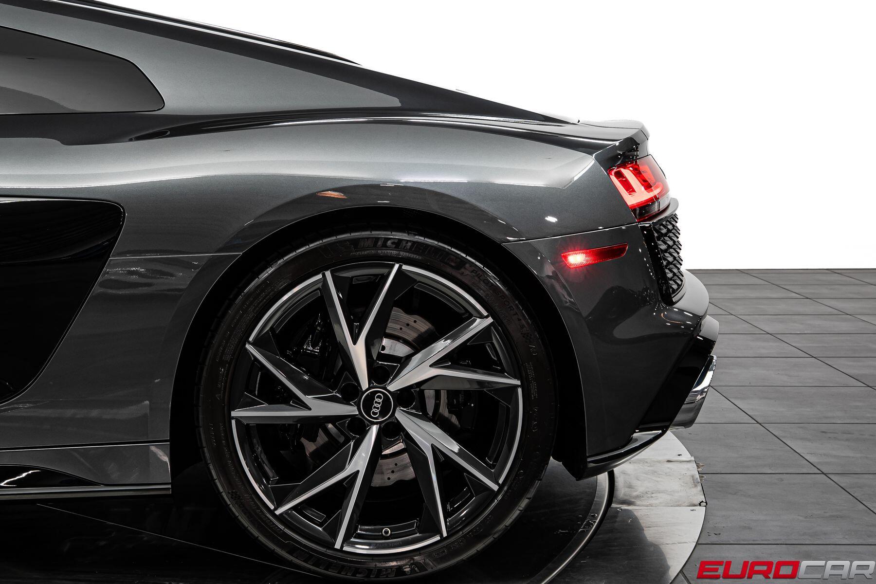2021 Audi R8 V10 RWD *FRONT PPF * IMMACULATE CONDITION*Image 16