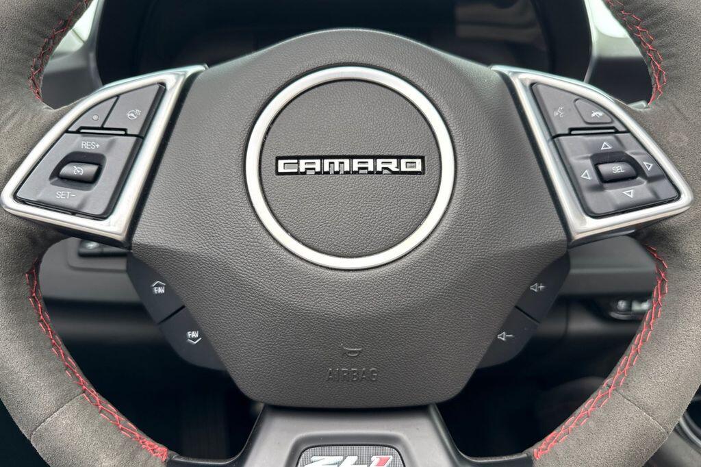 2022 Chevrolet Camaro ZL1 - Photo 23