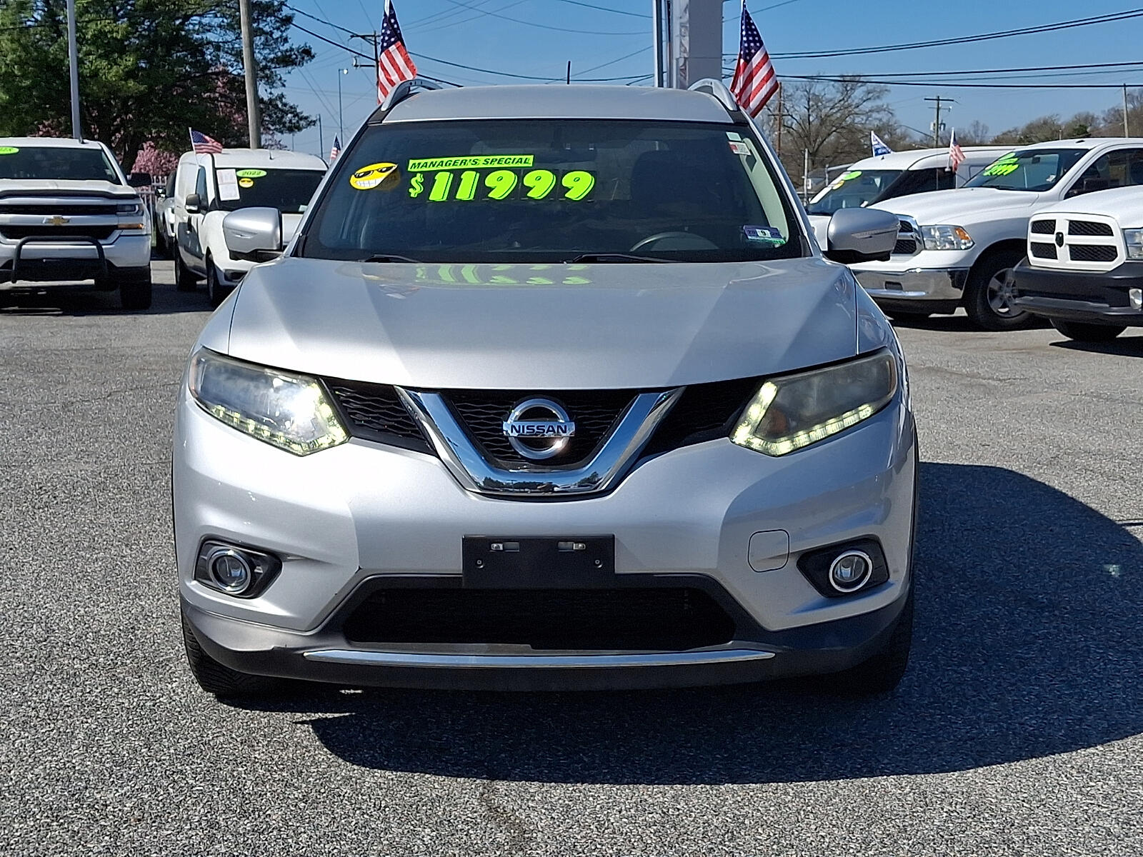 Used 2015 Nissan Rogue SL with VIN 5N1AT2MV5FC899034 for sale in New Castle, DE