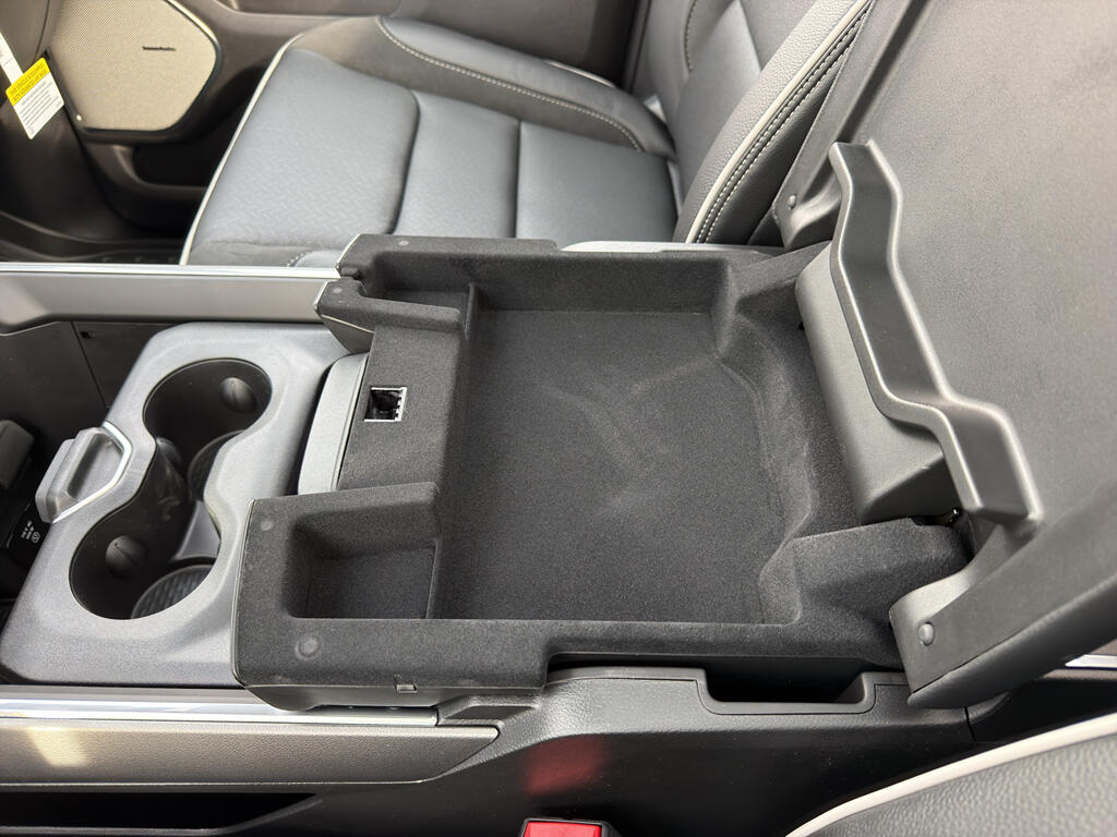 2026 RAM 1500 Laramie - Photo 16