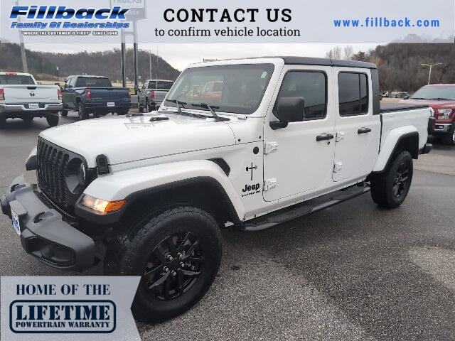 Used 2022 Jeep Gladiator California Edition with VIN 1C6HJTAG6NL181003 for sale in Prairie Du Chien, WI